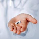 Pfizer будет выпускать таблетки от COVID-19 в 95 странах
